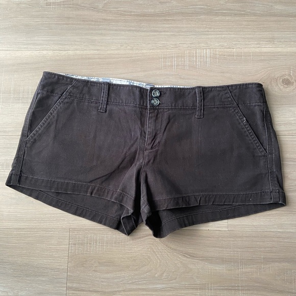 American Eagle Black Shorts - Picture 2 of 4